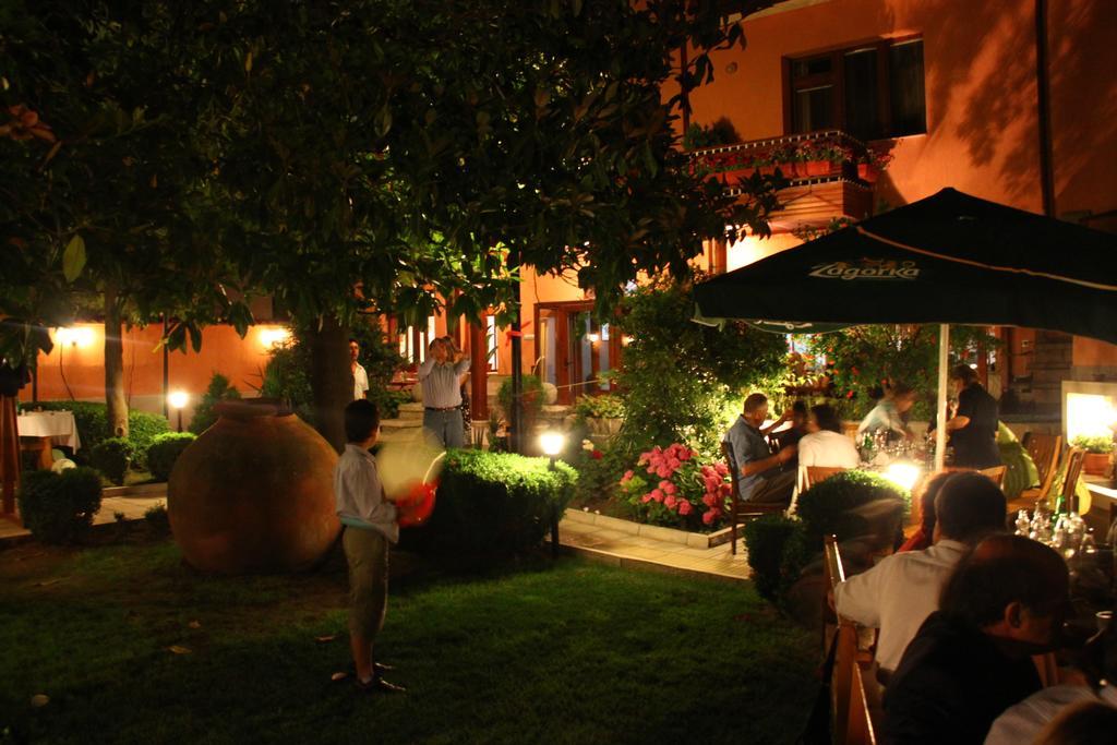 Anita Guest House & Relax Perushtitsa Bagian luar foto